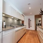 Luxury Davos Apt For 4 With Panorama Terrace & 5-Star Hotel Spa Access Davos